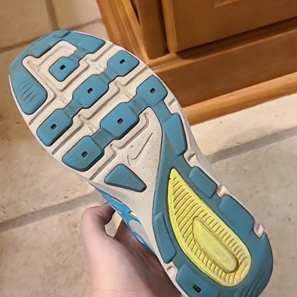 Nike Women's Dual Fusion Lite Platinum Turquoise Sneakers 599560-403 Size 8.5